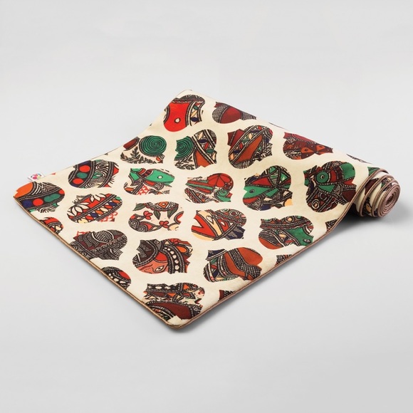 Handmade Table Runner- - Picture 3 of 4